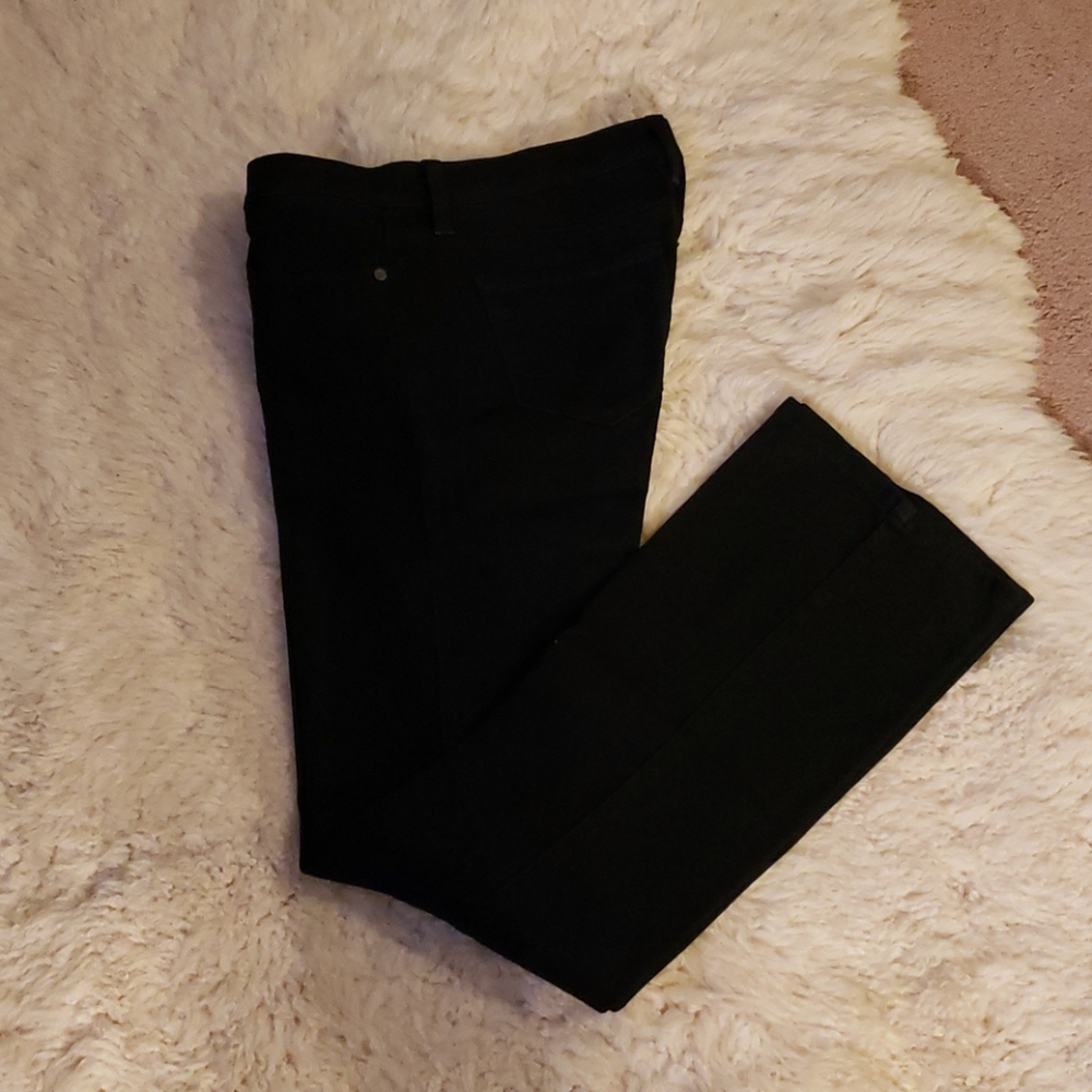 Curvy bootcut jeans